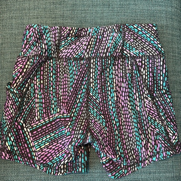 Saucony Women’s Bullet Tight Running Shorts - Picture 3 of 4